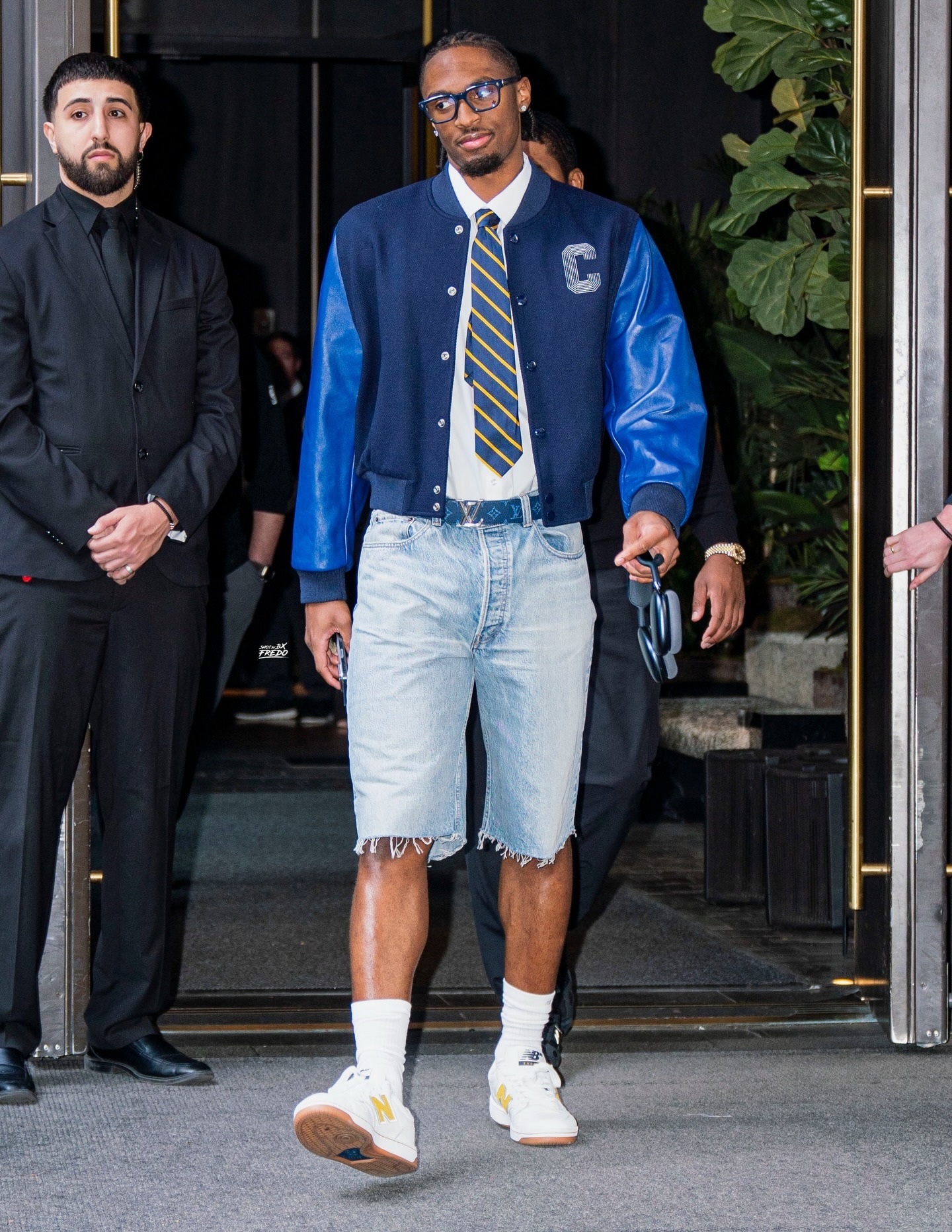 Tyrese Maxey_2 TEDDY JACKET IN TEXTURED WOOL – Looks