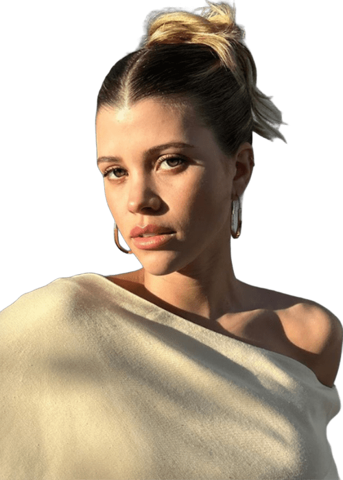 sofia-richie-grainge-sleek-bun-pt (1)
