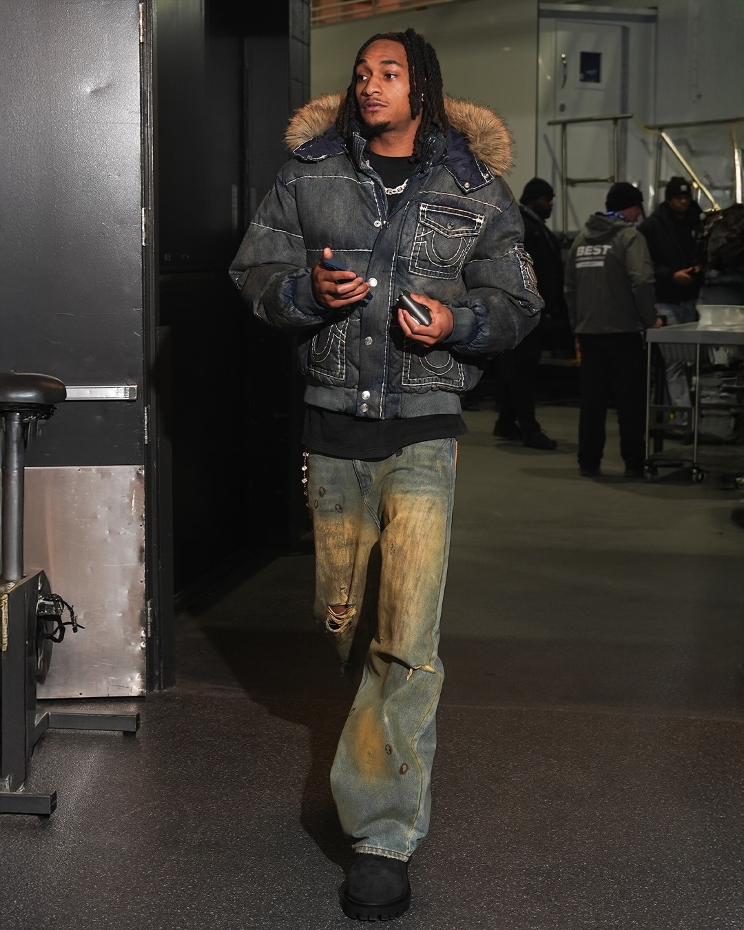 Devin Vassell Supreme_Supreme True Religion puffer jacket navy – Looks