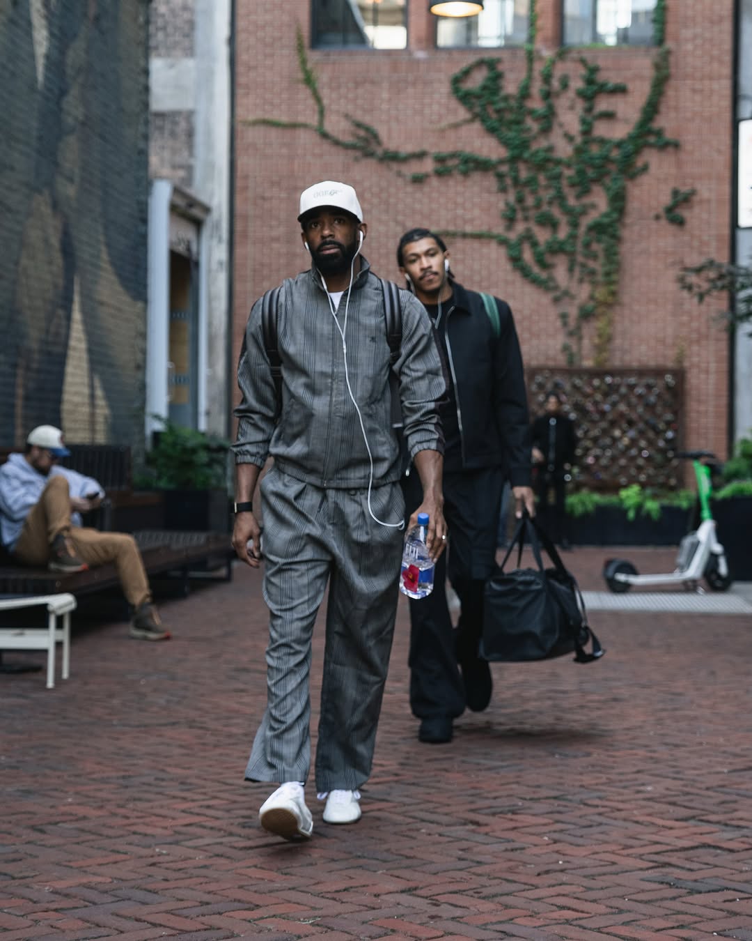 Kyrie Irving outfit