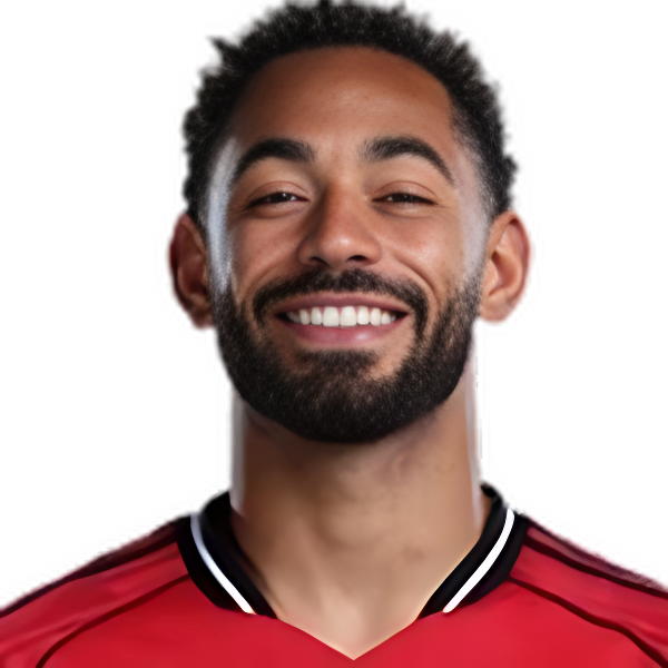 Matheus-Cunha-no-background (AI enhanced)